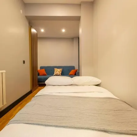 Stylishly Decorated Fourlex House Apartamento *