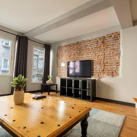 Apartamento Stylishly Decorated Fourlex House *