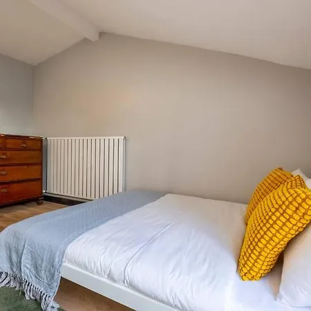 Apartamento Stylishly Decorated Fourlex House *
