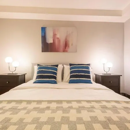 Apartamento Stylishly Decorated Fourlex House