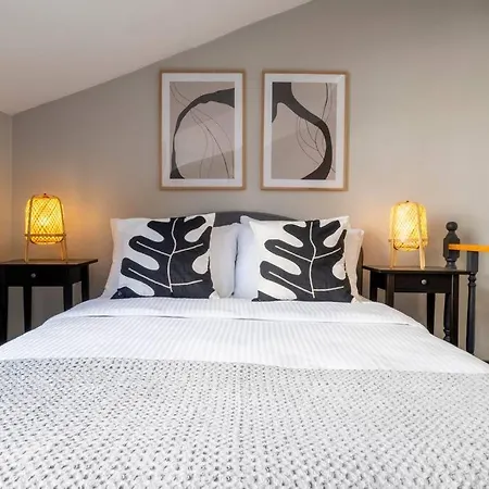 Stylishly Decorated Fourlex House Apartamento *