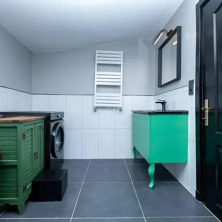 Апартаменты Stylishly Decorated Fourlex House Стамбул